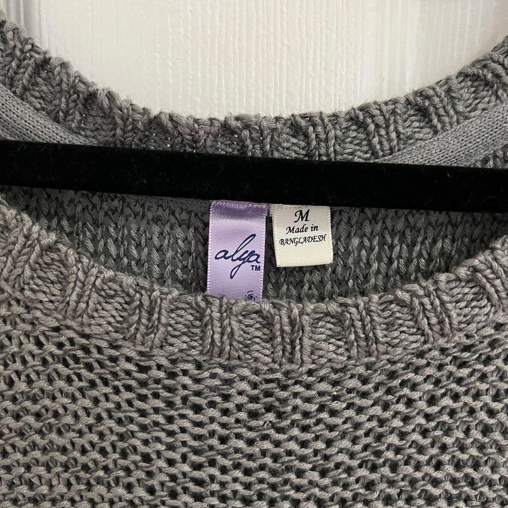 Francesca’s | Alya Knit Sweater - Picture 3 of 9